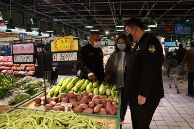 玉泉區:強化節前市場監管 確保市場秩序平穩運行